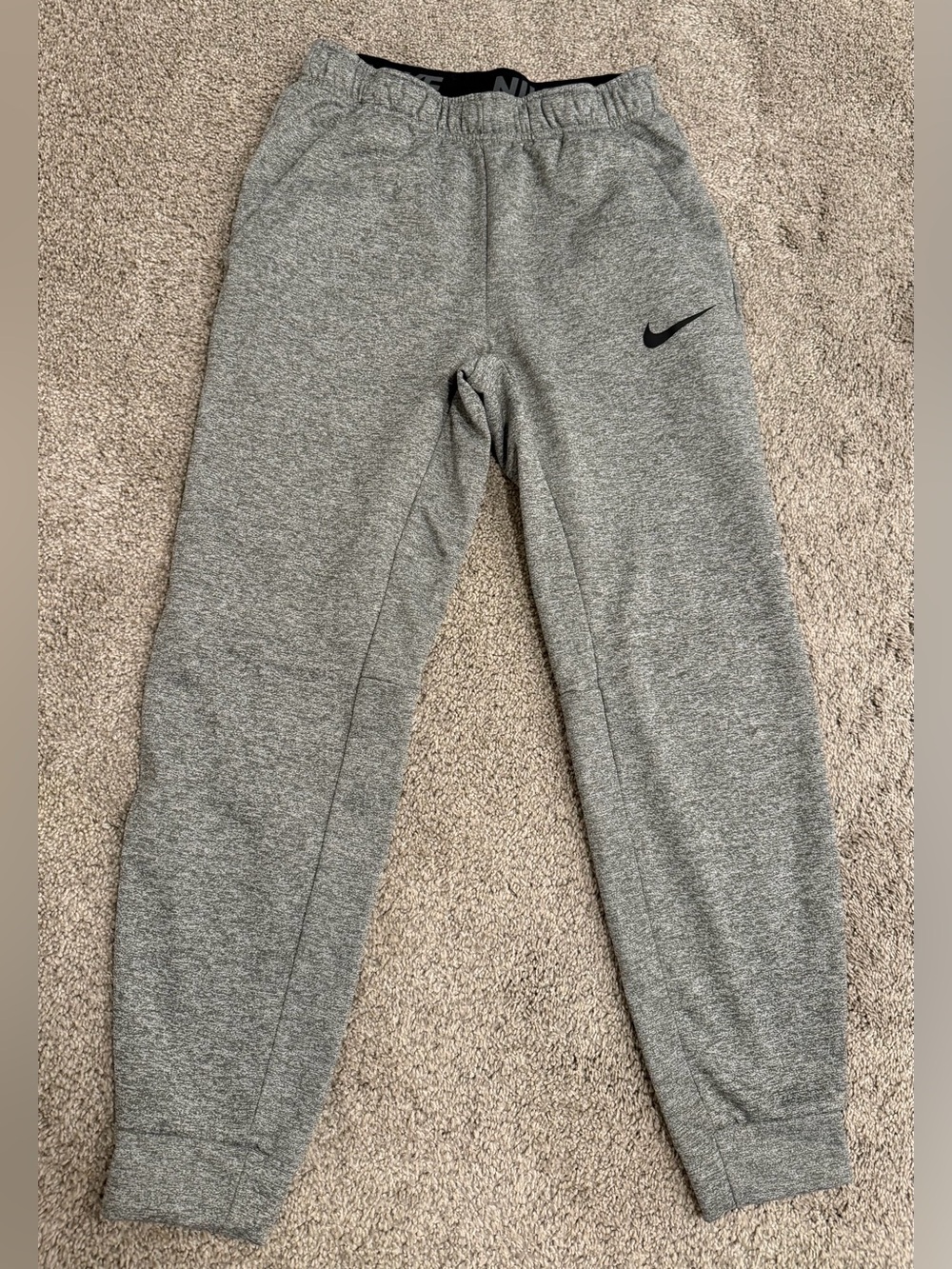 *NICE* Men's Nike Therma-FIT Tapered Joggers / Sweatpants Heather Gray Size S